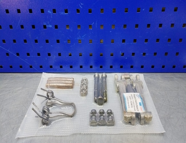 11581