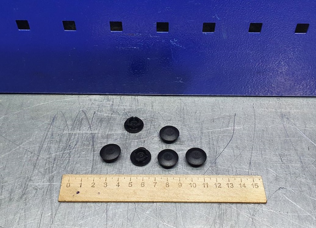 заглушка щитка приборов мтз 80-3805064