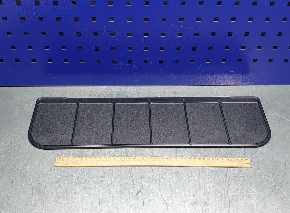 козырек мтз 70-8204011